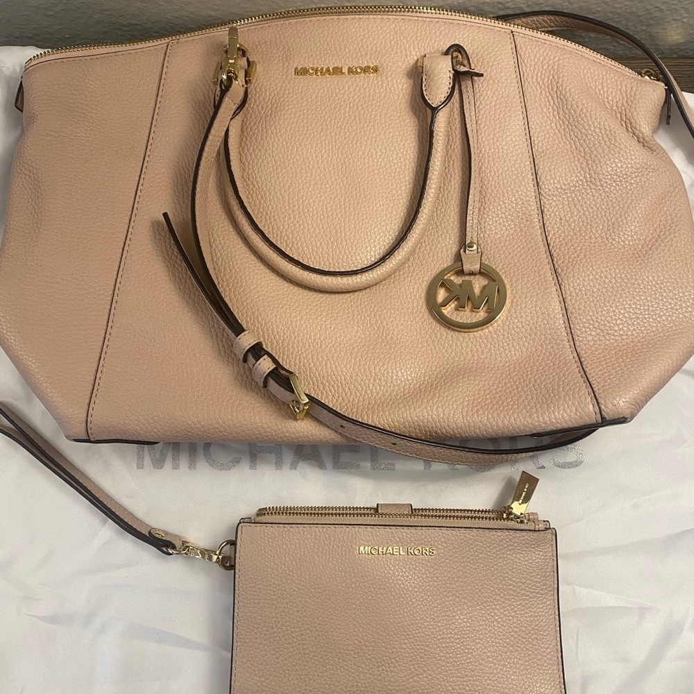 Michael Kors purse and wallet